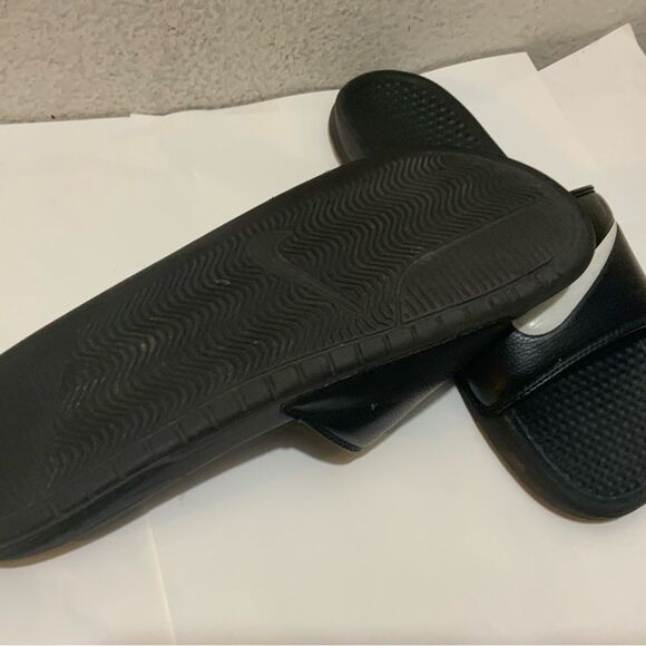 Nike Benassi JDI Slides Black White Sandals Swoosh Logo Slip On Men's 11 - Picture 5 of 8